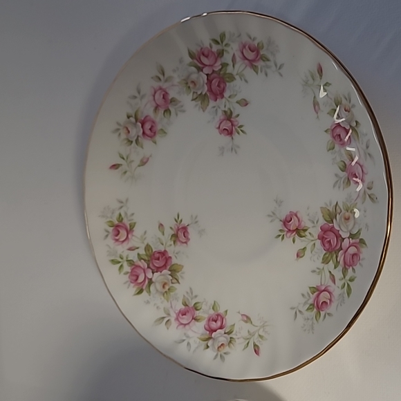 Duchess bone China England  june Bouquet teacup and saucer - Picture 3 of 6